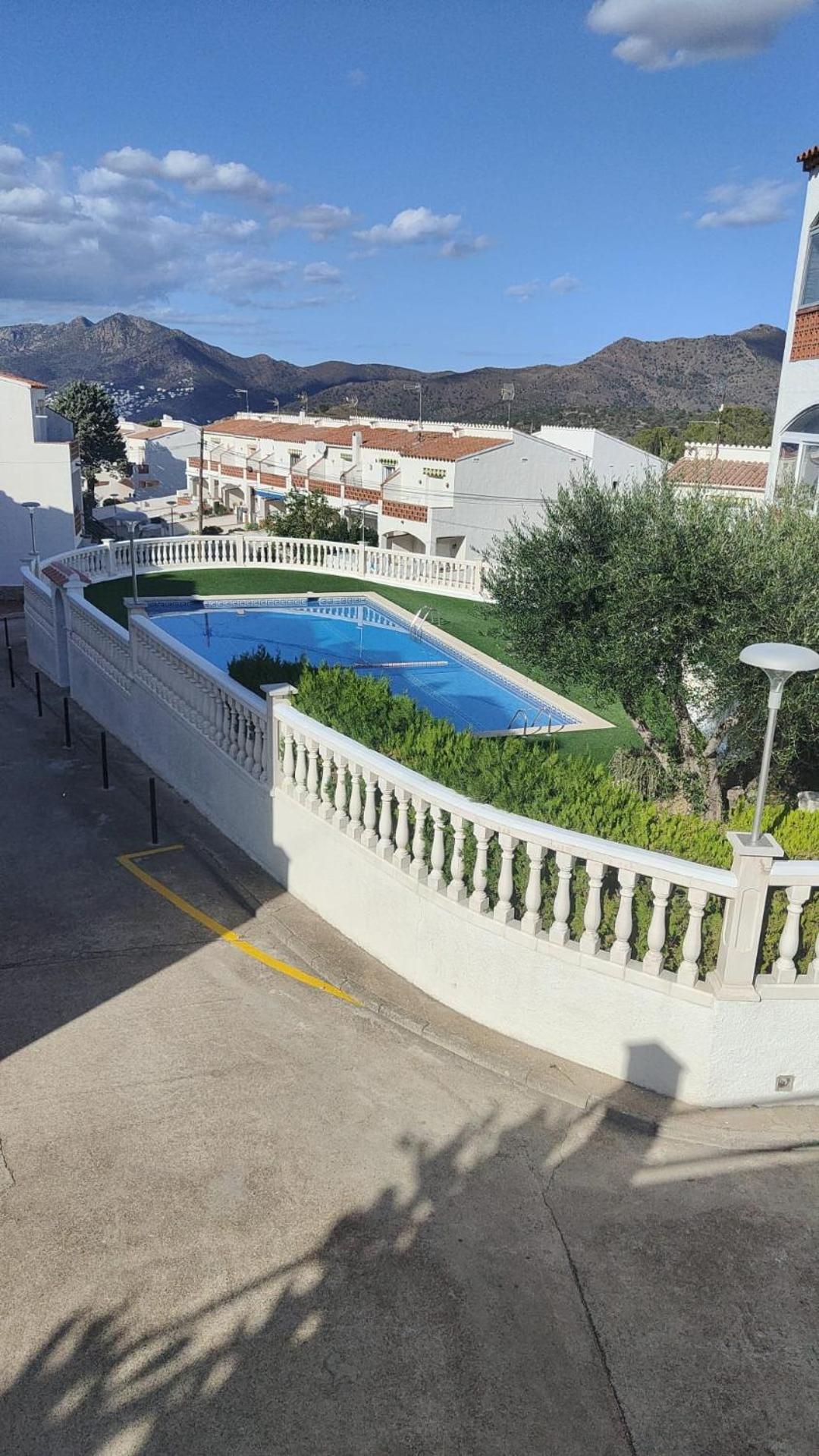 Holiday home Maison Dans Piscine *